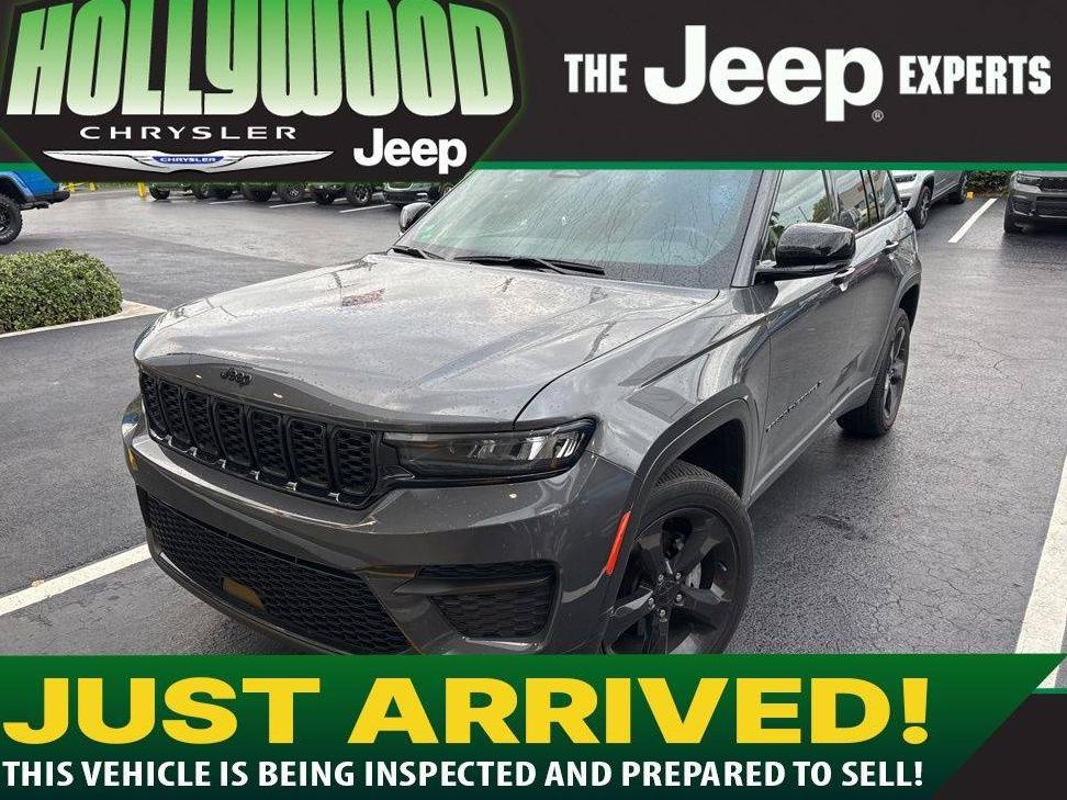 JEEP GRAND CHEROKEE 2023 1C4RJGAG2P8714247 image